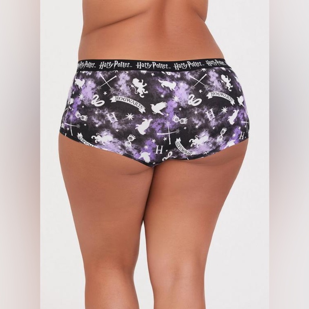 NWT Warner Bros. Harry Potter Women's Purple and Black Boyshorts - Picture 2 of 15